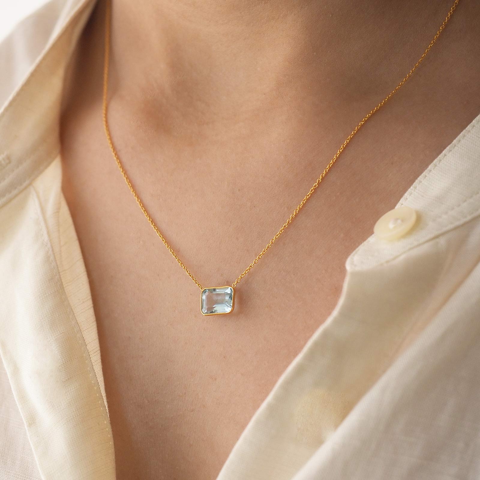 14K Yellow Gold Blue Topaz Necklace - Josephs Jewelers