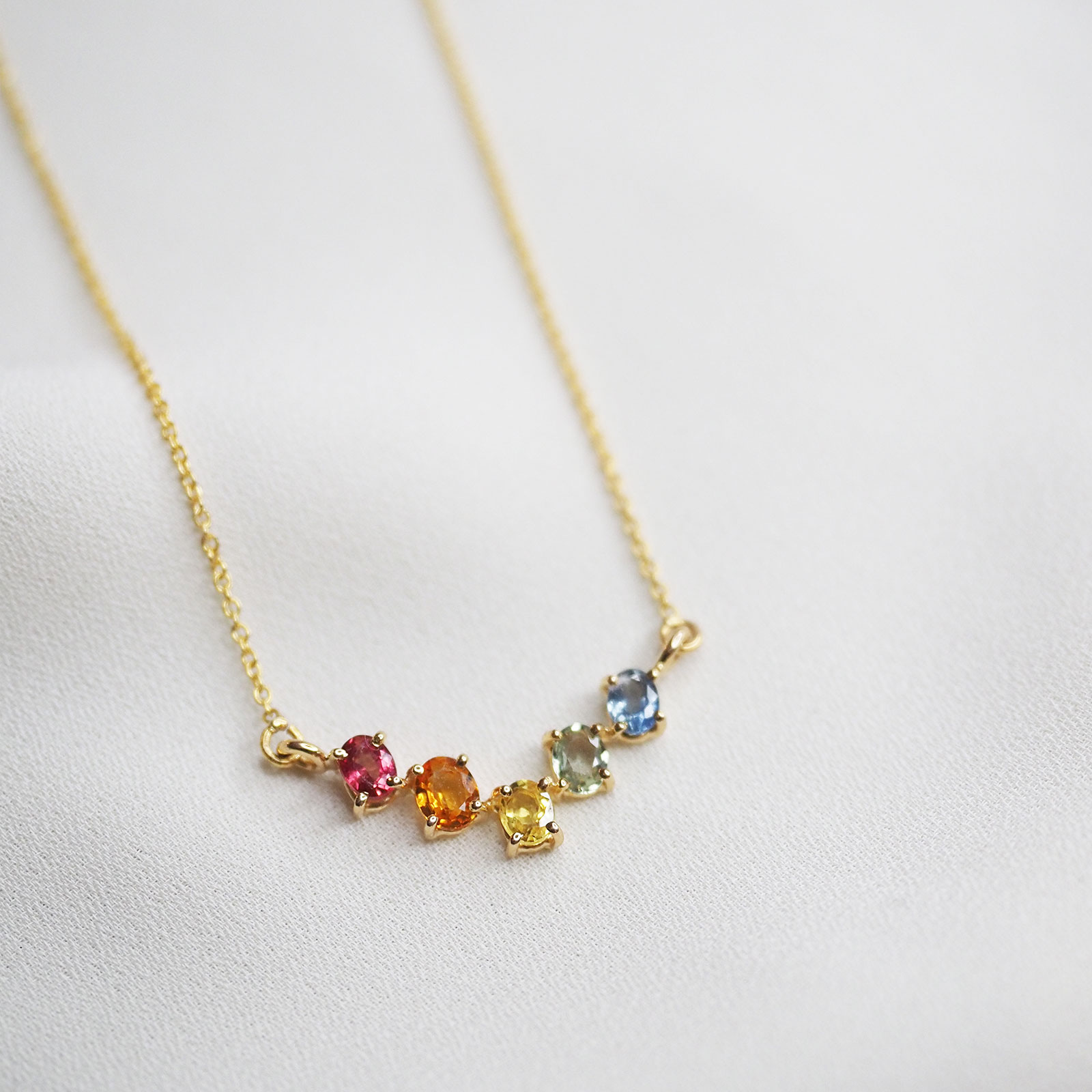 malticolour Alloy Rainbow charm necklace chain at Rs 70/piece in Greater  Noida